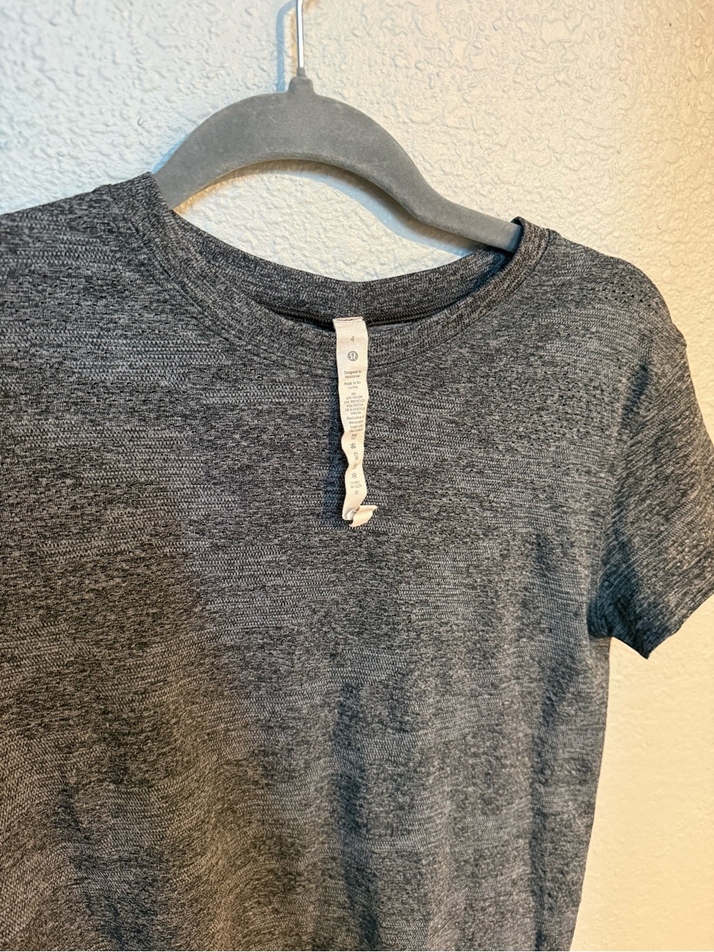 Lululemon Gray T-shirt - 4
